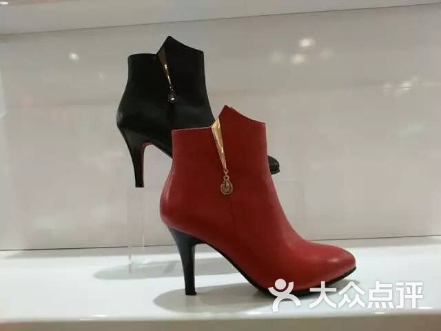 铿锵玫瑰女鞋图片 - 第1张