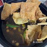 这家螺蛳粉里竟然有这么大的螺蛳！