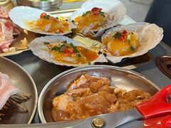 -围炉肉舍•炭烤活鳗•丹东海鲜烤肉(步行街店)