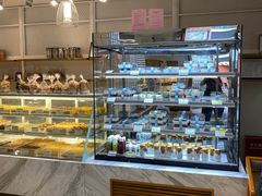 面包甜点陈列柜-老大昌(淮海中路店)