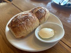 -ROAST coffee & eatery