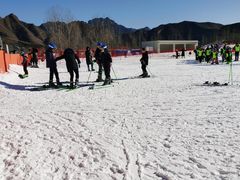 -荣盛康旅野三坡滑雪场