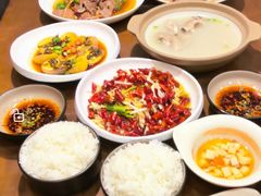 -叁煨蹄花·下饭盐帮菜(人民广场店)