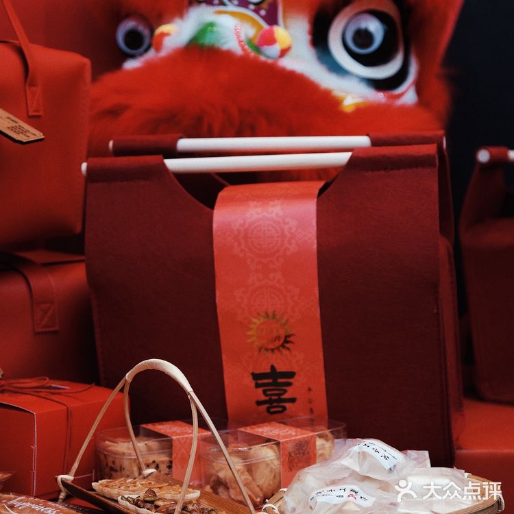 收到属于我的新年礼盒～