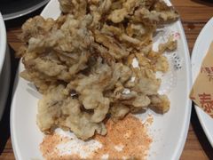 干炸鲜蘑-六泰居·尔滨地标·东北菜(松北店)