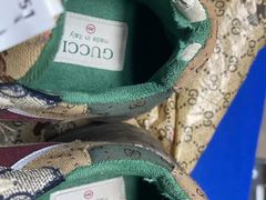 -京伟修鞋洗鞋奢侈品皮具护理店