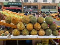 -三亚新鸿港水果一级批发市场