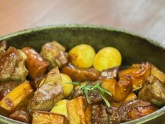 安格斯铁板蒜香牛肉粒-CRAZYONES西班牙海鲜饭(上海美罗城店)