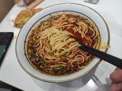 -牛一嘴·兰州牛肉面·大盘鸡(财富中心店)