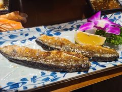 脱骨秋刀鱼-魔丼屋(日月光店)