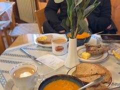 -Langabúð - Café