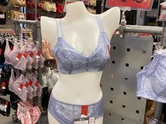 -上品折扣(回龙观店)