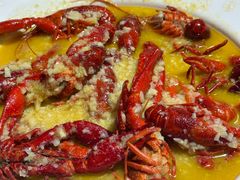 金牌蒜香小龙虾-叶派龙虾•招牌香辣蟹·海鲜(中海国际店)