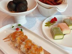 -景月阁空中食府(希尔顿酒店)
