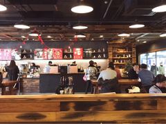 大堂-星巴克臻选(青岛麦凯乐分店)