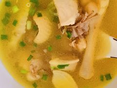-鲸育宝宝月嫂(徐汇店)