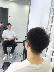 -V7 HAIR SALON
