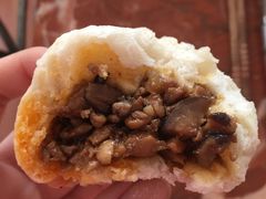 麻辣香菇鸡丁包-老陶包子铺(南大西南村店)