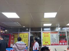 -华威达牛庄(黄埔大道西店)