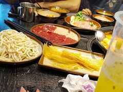 -冯校长老火锅(中联广场店)
