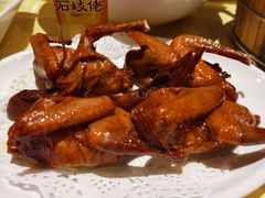 招牌烤乳鸽-石岐佬中山菜馆(张溪店)