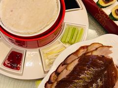 鱼子酱烤鸭-粤尚腾香居中餐厅(首都机场希尔顿店)