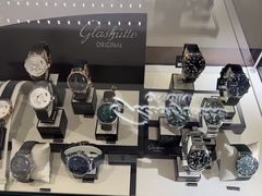 -亨吉利世界名表中心(华润万象城店)