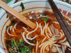-小椒羊.羊肉粉 龙虾 羊肉串(新地旗舰店)