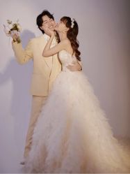 -易摄影婚纱摄影工作室