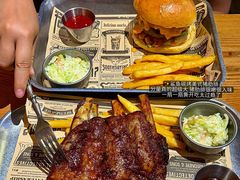 -鲨鱼美式餐厅酒吧Sharky