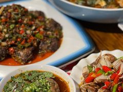 -李双猪·小龙虾·烧烤·羊肉煲(乐山店)