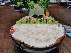 美国加州蚌-红鼎豆捞·非遗鲍皇汤火锅(宝丰路店)