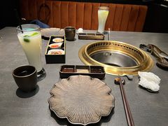 -铭牛烧肉·和牛海鲜自助(高新月牙湖店)