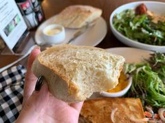 餐前面包-ROAST coffee & eatery