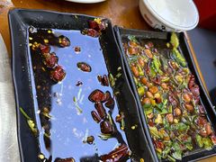 -曹丞相·地锅鸡·地锅鱼(武林店)