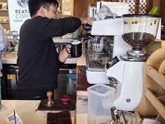 -比顿咖啡(和顺古镇店)