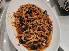 -辛香味烧鱼馆·非遗技艺·排骨红烧肉(光谷医药园店)