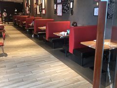 卡座-必胜客(新中纬店)