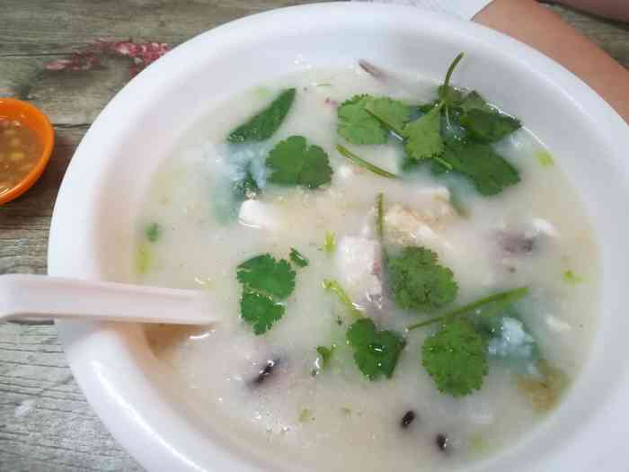 潮汕洪阳鱼粥-"凌晨十二点,拖着疲惫的身躯回家,思索一番.