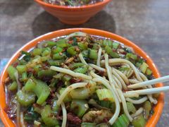 -玲玲米粉·新疆现炒米粉(大十字总店)