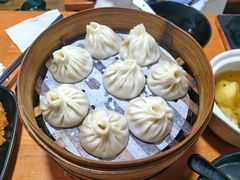 -莱莱小笼·乔艾