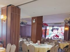 -鹏城人家海鲜酒家·23年老字号(较场尾店)
