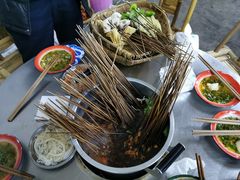 -咏勝锑锅麻辣烫(净居寺路总店)