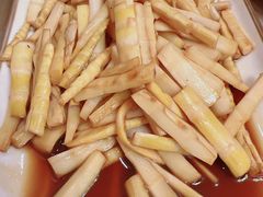 油焖笋-金牌餐厅·天津菜·八珍豆腐·老爆三(瓷房子店)