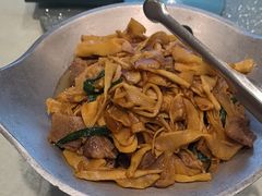 -海派美食·家宴海鲜青岛菜·石锅鲽鱼头(东方城店)
