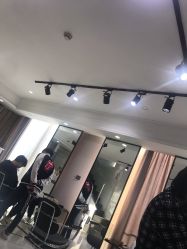 -TRIMS HAIR 修剪造型·烫染接发