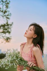 -onlygirl摄影美学馆高端定制(江滩店)
