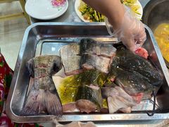 清江鱼锅-屯老二农家铁锅炖·行业领军者(梅江店)