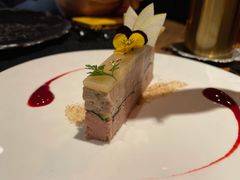 黑菌层鹅肝派配梨啫喱-AZUL by FUEL蓝色·法式酒馆(琶醍店)