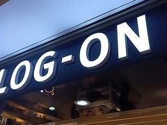 -LOG-ON(海港城店)